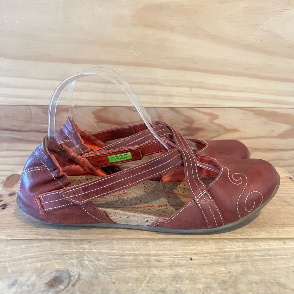 Ahnu Karma Latitude Red Leather Ballet Flats size 9 - Picture 5 of 12